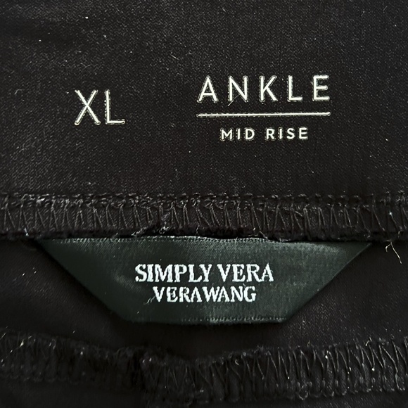Simply Vera Vera Wang Black Modern Twill Skinny Ankle Pants - Picture 3 of 4